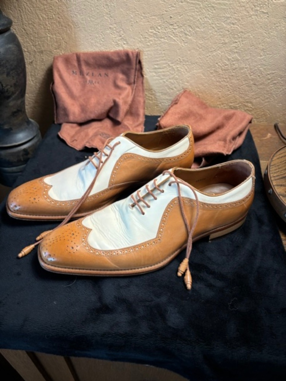 Mezlan Muro two tone derby dress shoes- Gorgeous- SZ9